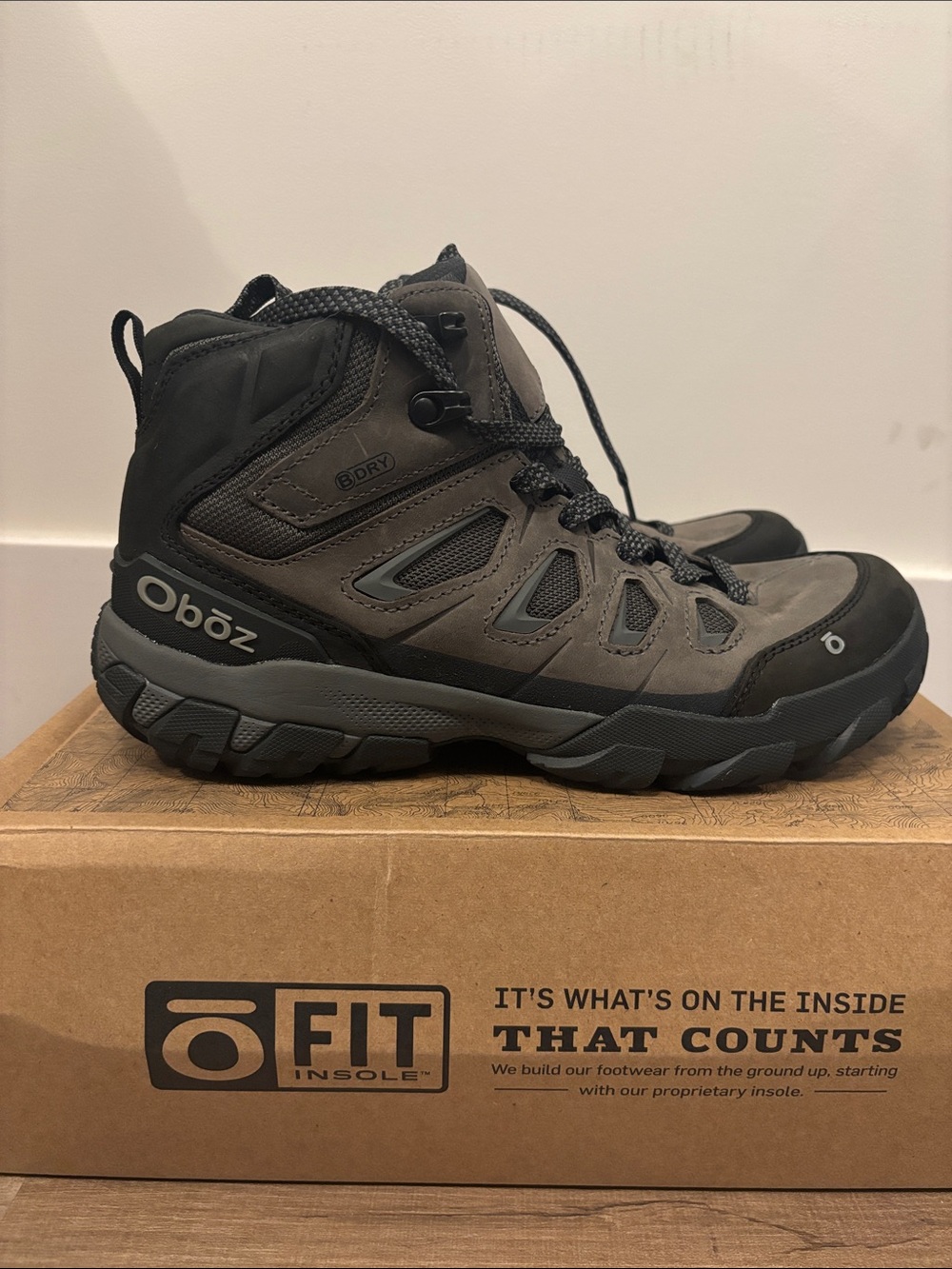 Oboz Men's sawtooth x mid b dry waterproof charcoal size 7.5 new with box